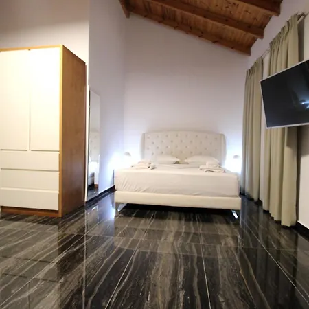 Luxury Pigeons Cave 4*