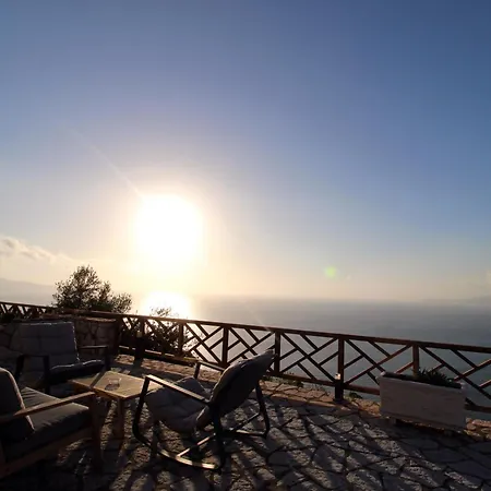 Luxury Pigeons Cave 4* كساميل